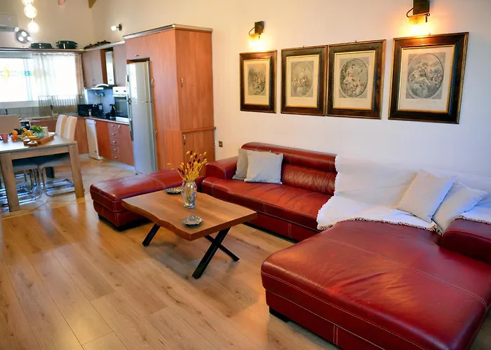 Unique Smaragda's Residense Daire *