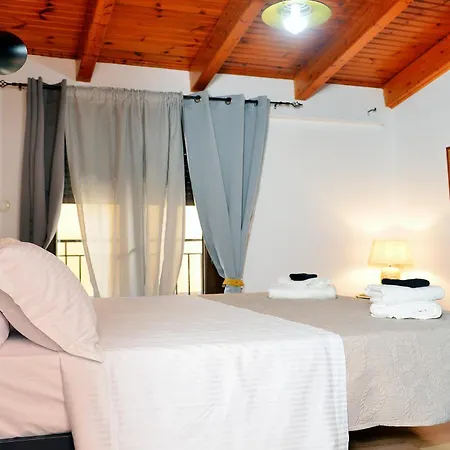 Unique Smaragda's Residense *